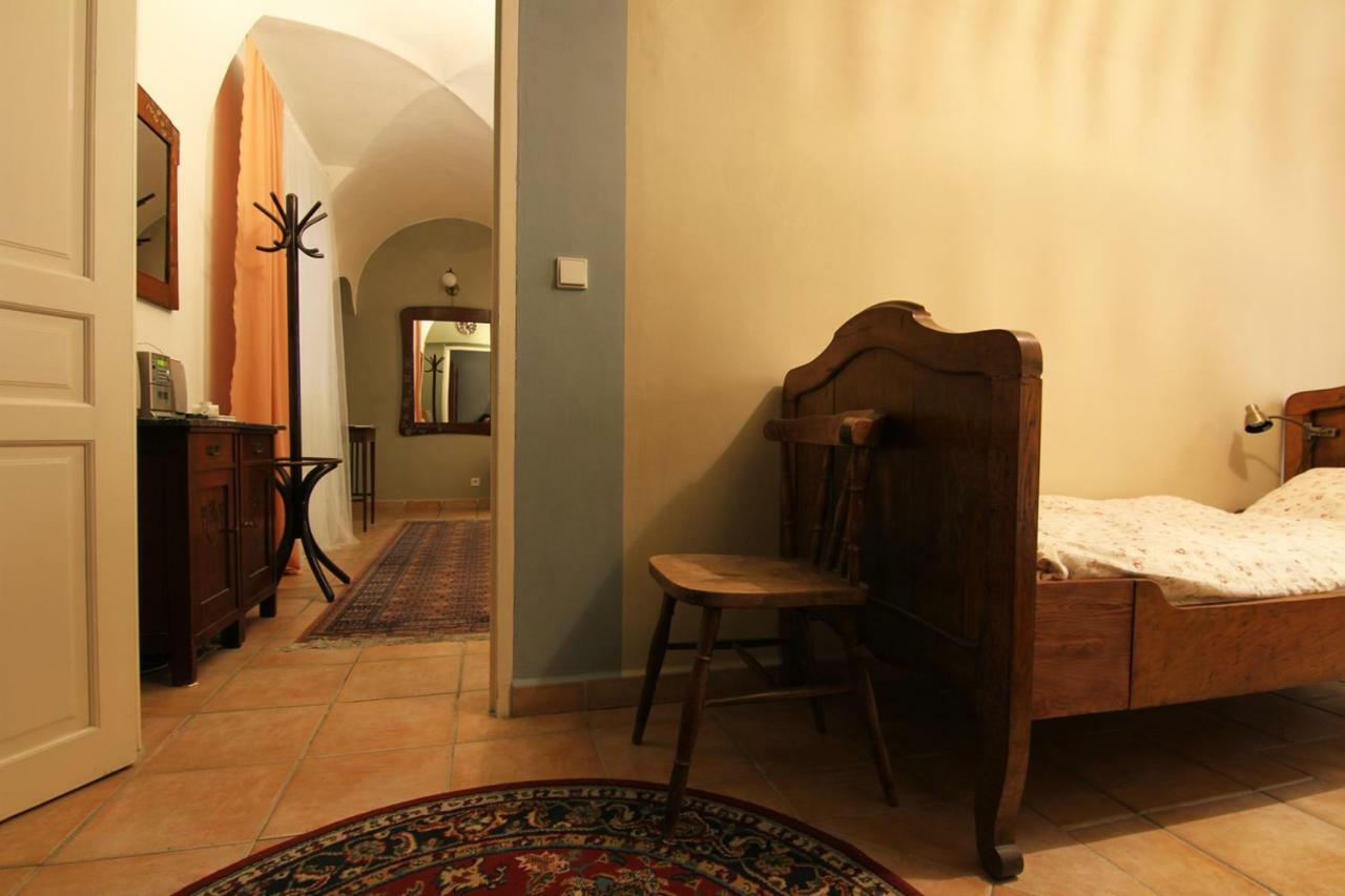 Mala Strana Apartment 1 ปราก ภายนอก รูปภาพ