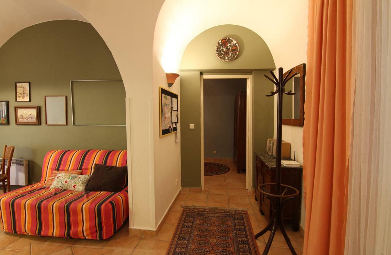 Mala Strana Apartment 1 ปราก ภายนอก รูปภาพ